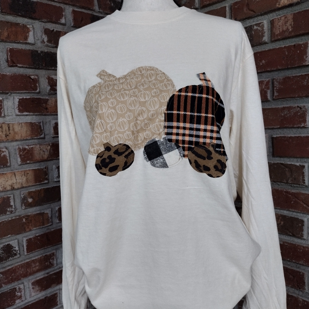 Women's fall pumpkin Comfort color crewneck